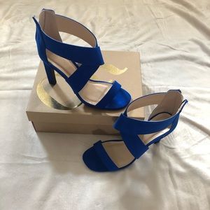 Gorgeous Royal blue heels Size 8